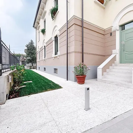 Lägenhet Via Poma Verona